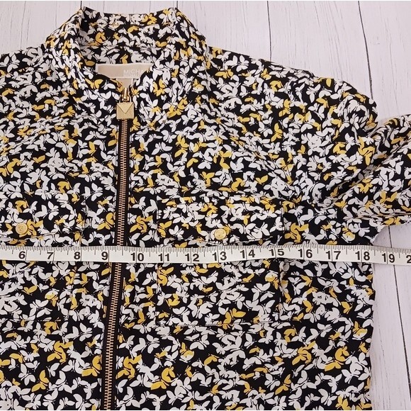 Michael Kors- Mini Monarch Pattern with a Zip Front and Roll Sleeve Size Small - Picture 6 of 10